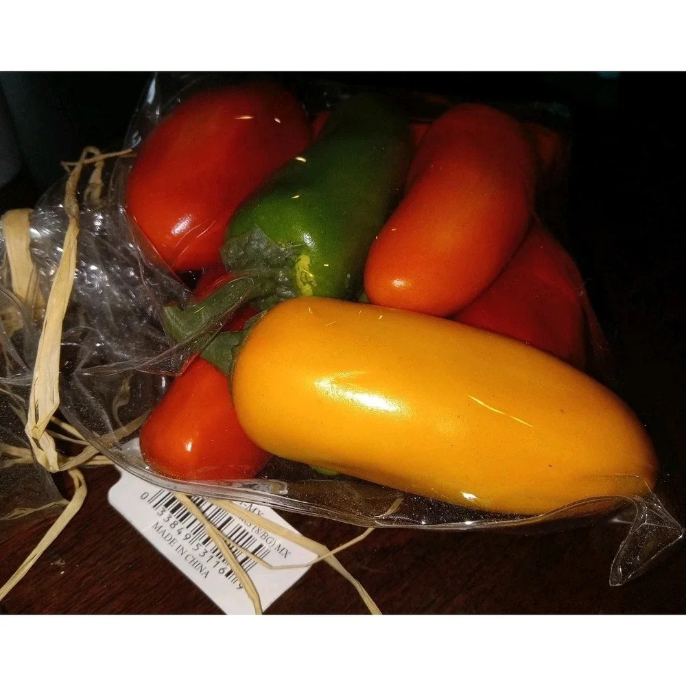 8‎ Artificial Chile Peppers Decorative Vegetable Fake Home Decor Farmhouse NEW